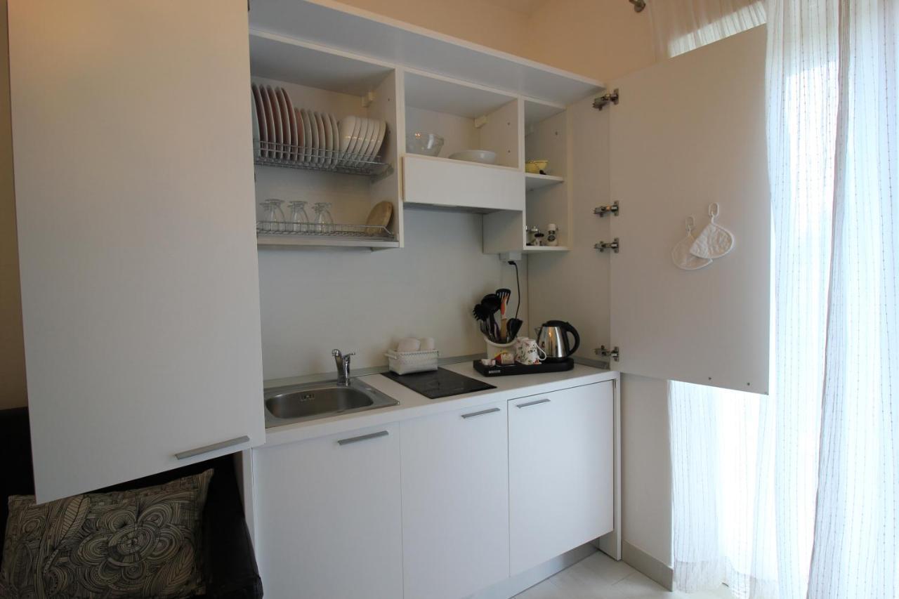 Rooms Il Punto Пескиера дел Гарда Екстериор снимка